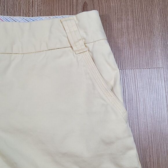 ☔️🔹️J. Crew Yellow Classic Twill Weathered Chino Shorts Size 4 - Picture 4 of 10